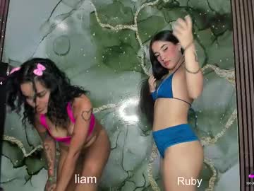 sexy latinas 69